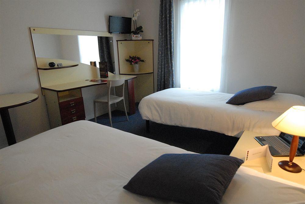 Cerise Lannion Aparthotel ภายนอก รูปภาพ